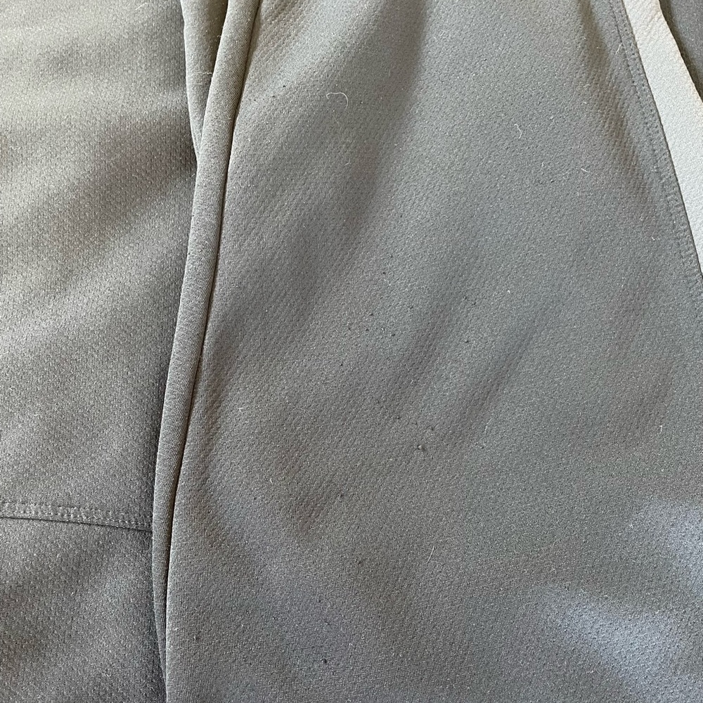 Iowa Hawkeye Nike Golf 1/4 Zip Men’s XL - Picture 6 of 6